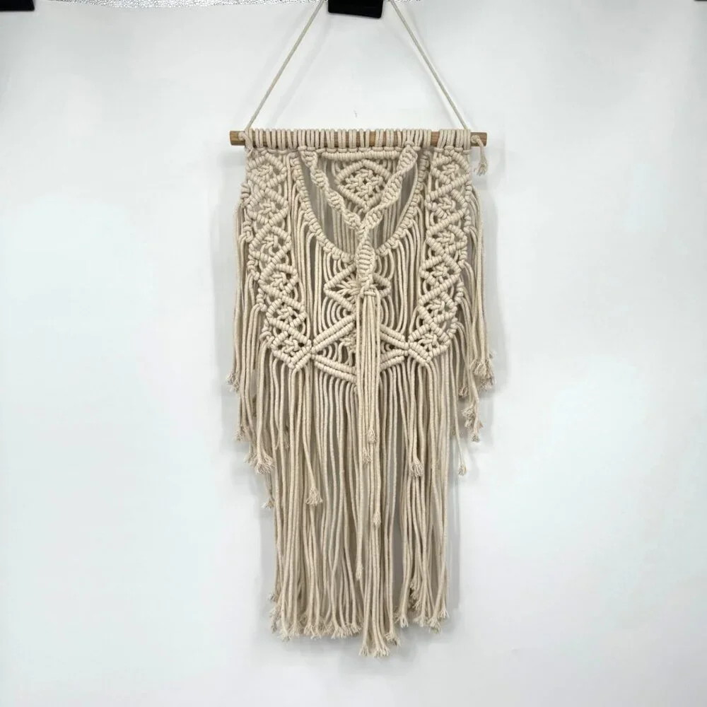 Medium Macrame Wall Hanging, Macrame Feathers Wall Hanging, Macrame Tapestry Wal